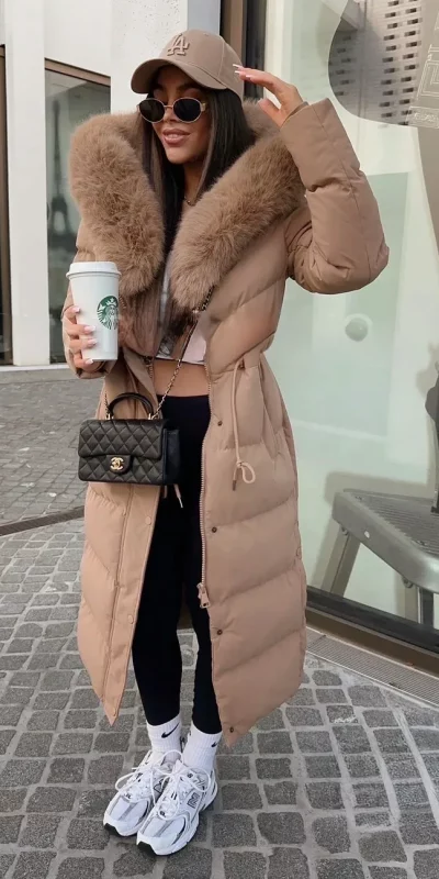 Doudoune Longue Avec Capuche en Fourrure Mila